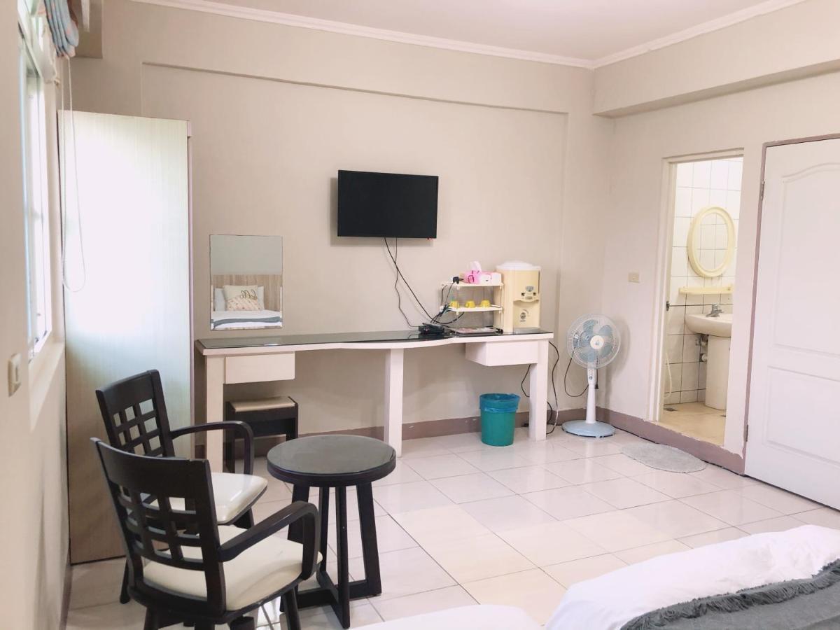 Chia Yun Homestay Luodong Eksteriør billede